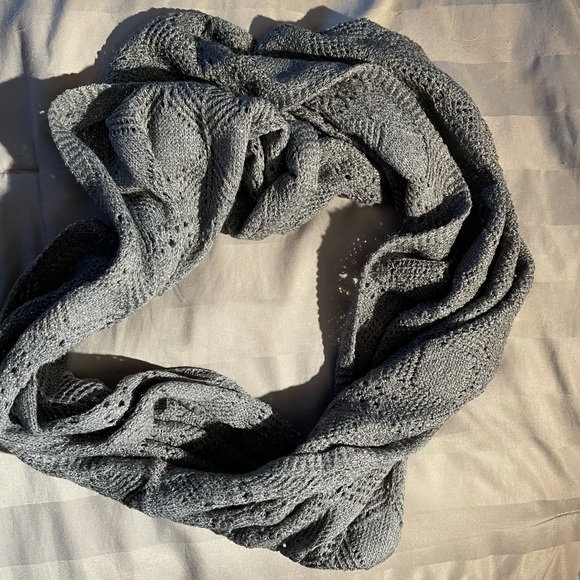 American Eagle Outfitters infinity scarf